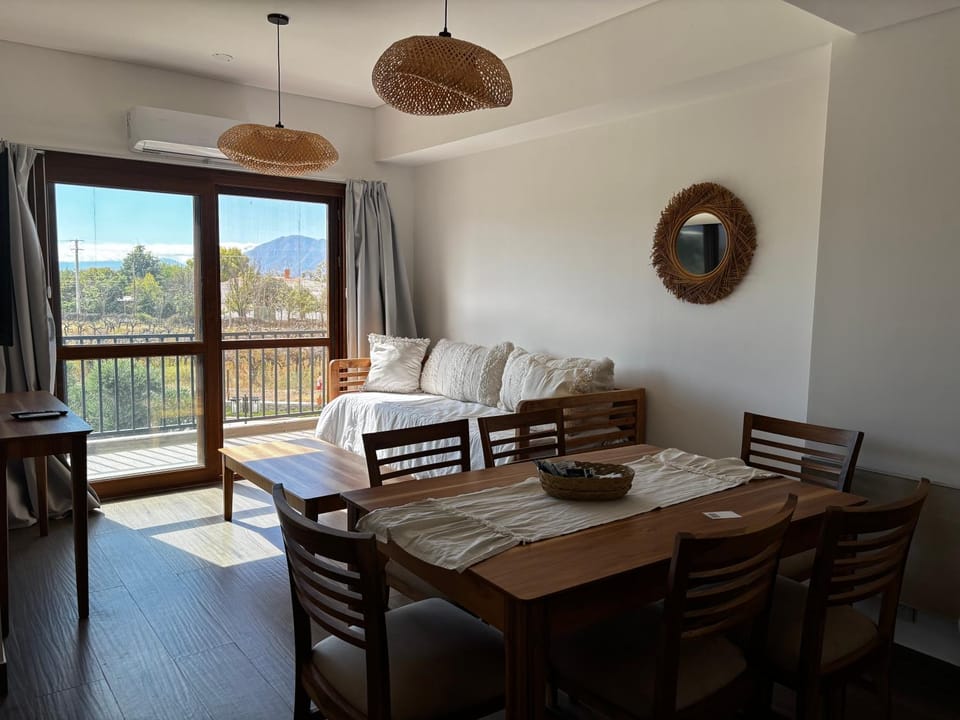 Living room, Seating area, Dining area, air conditioner