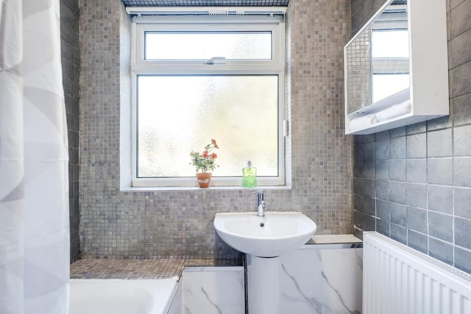 Comfy Home-Vimy Road House in Metropolitan Borough of Solihull