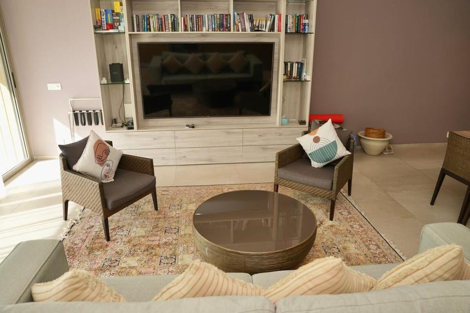Luxury 3-Bedroom Sea View Apartment in MontAzure Kamala Apartment in Kamala