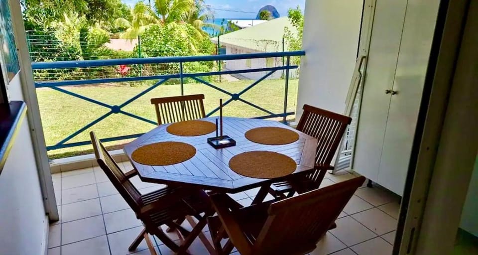 Patio, View (from property/room), Balcony/Terrace, Seating area, Dining area