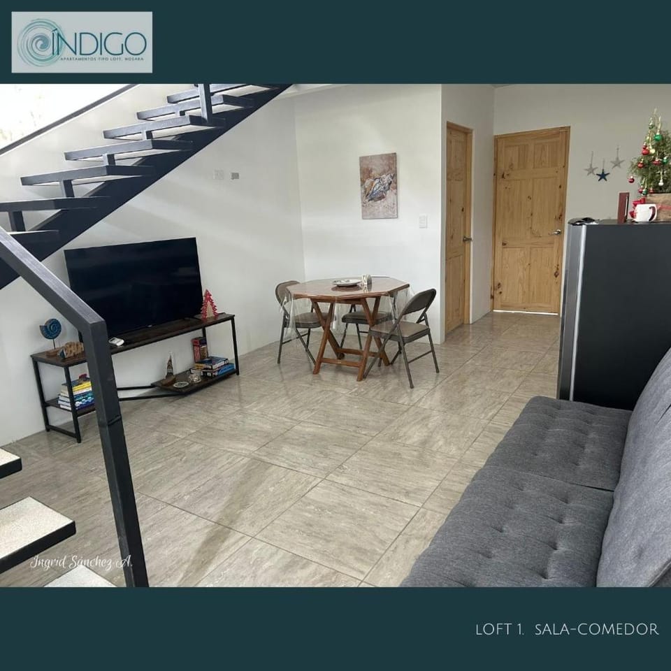 Communal lounge/ TV room, TV and multimedia, Living room, Seating area