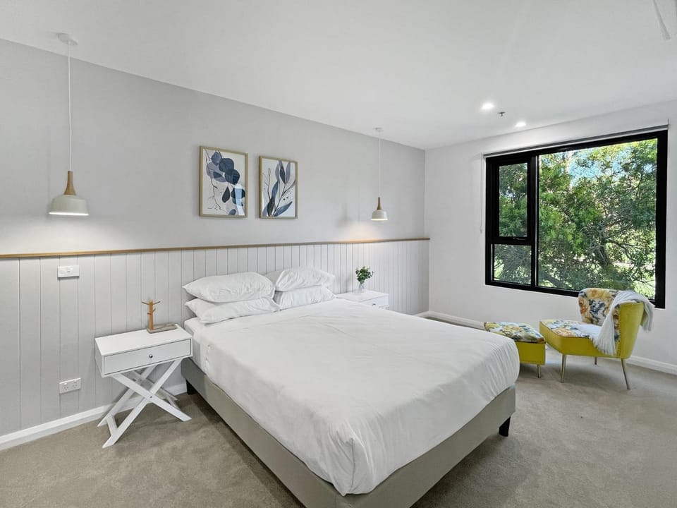 Scenic Batemans Bay Stay Near Golf Course Apartment in Batemans Bay