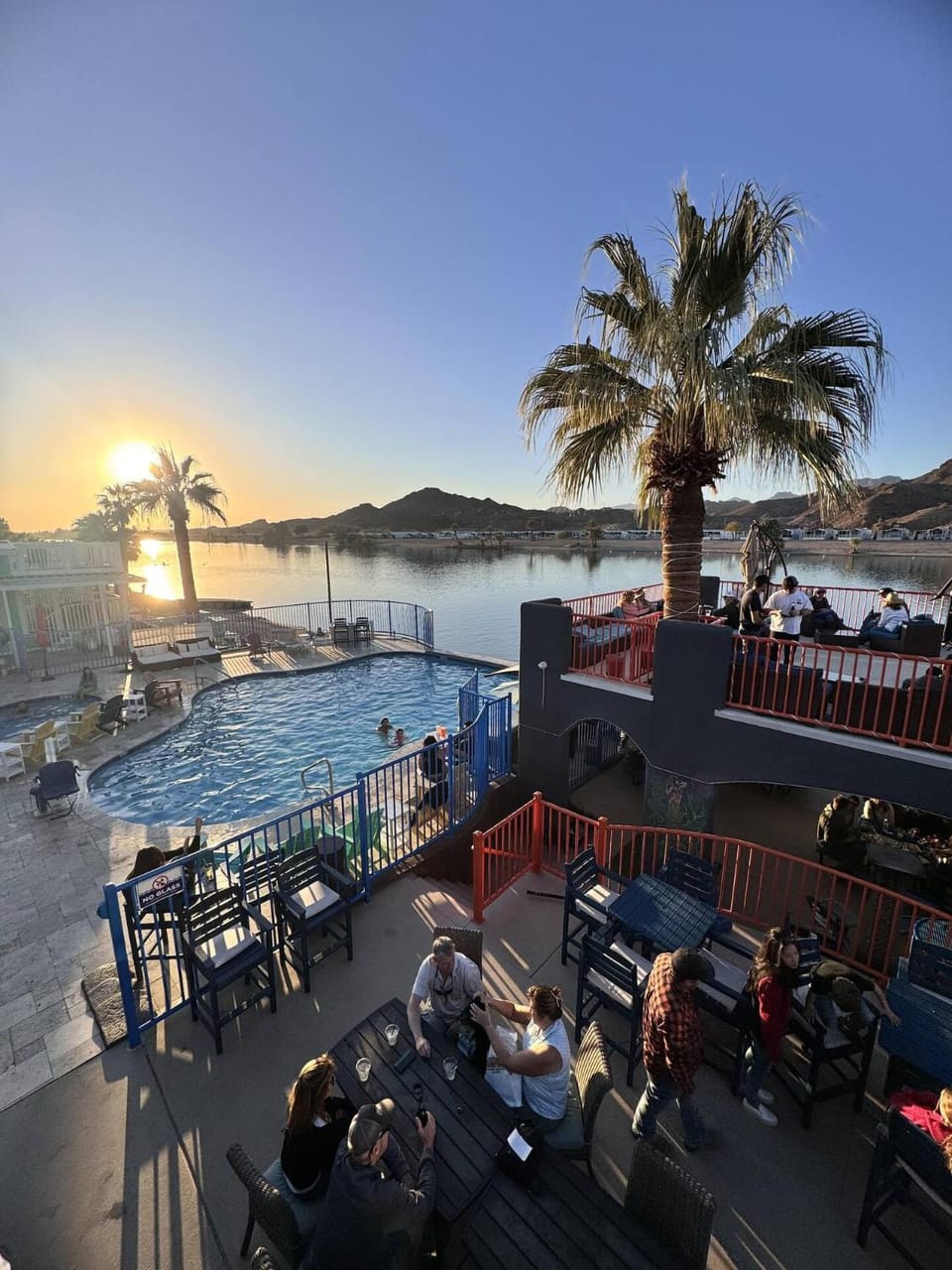 Guitars & Tiki Bars, Roadrunner Resort House in Earp