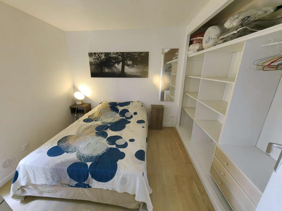 Charmant T2 en rez-de-jardin avec piscine, tennis et parking proche plage - FR-1-607-211 Apartment in Agde