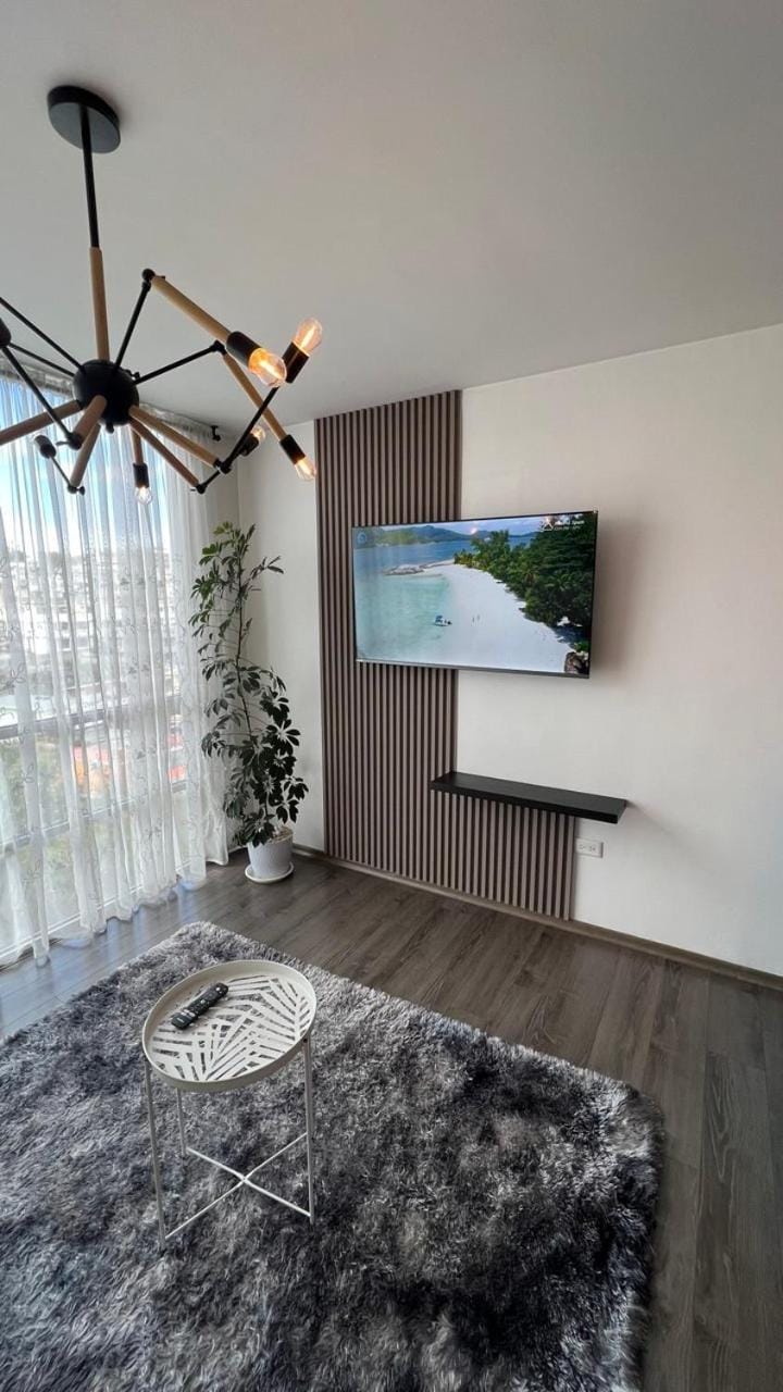 Apartamento cerca de Embajada Americana en Quito Apartment in Quito
