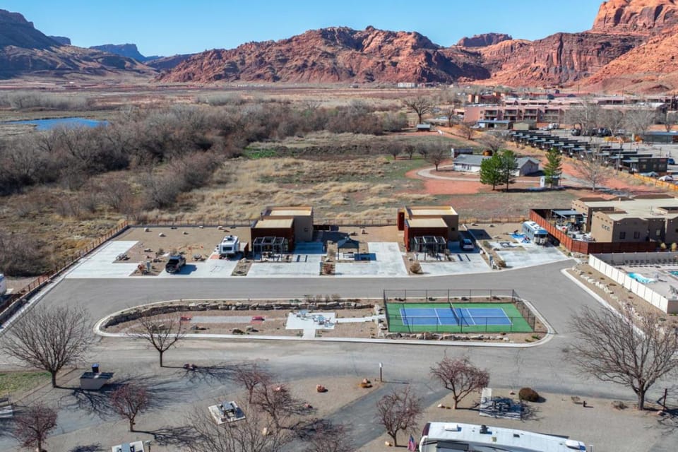 Nearby landmark, Day, Bird's eye view, Mountain view, Swimming pool