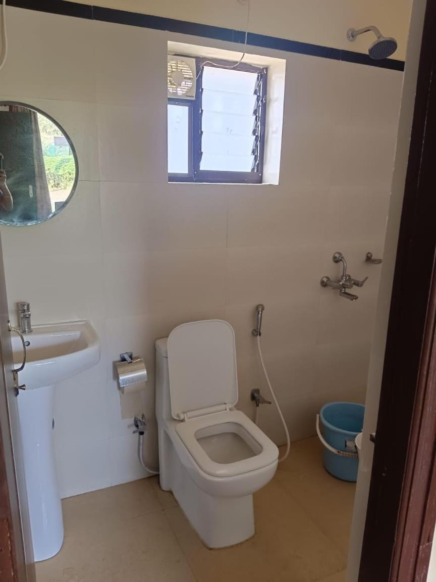 Toilet, Bathroom