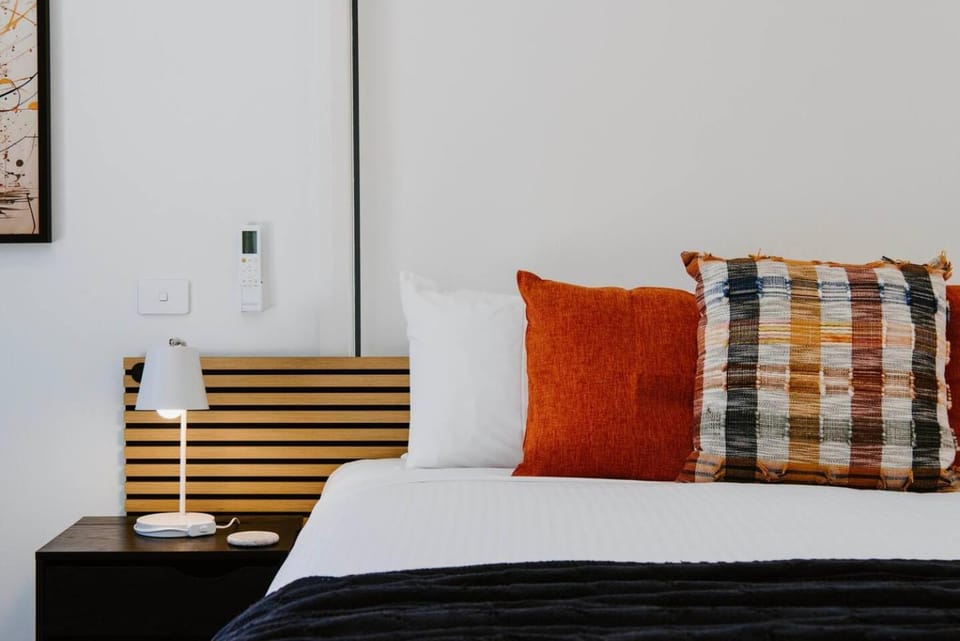 Bed, Other