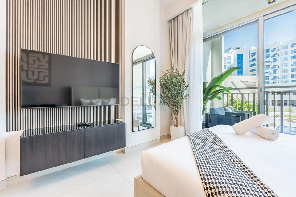 Bed, TV and multimedia