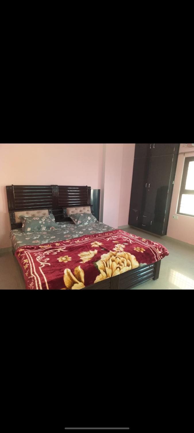 SM Stay Home Apartment in Varanasi