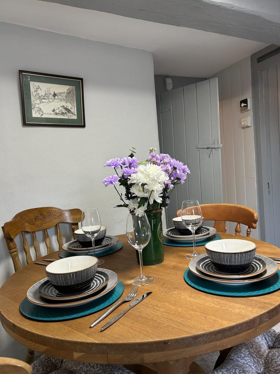 4 Bed Apartment The Windmill 16th Century Pub Apartment in Loughborough