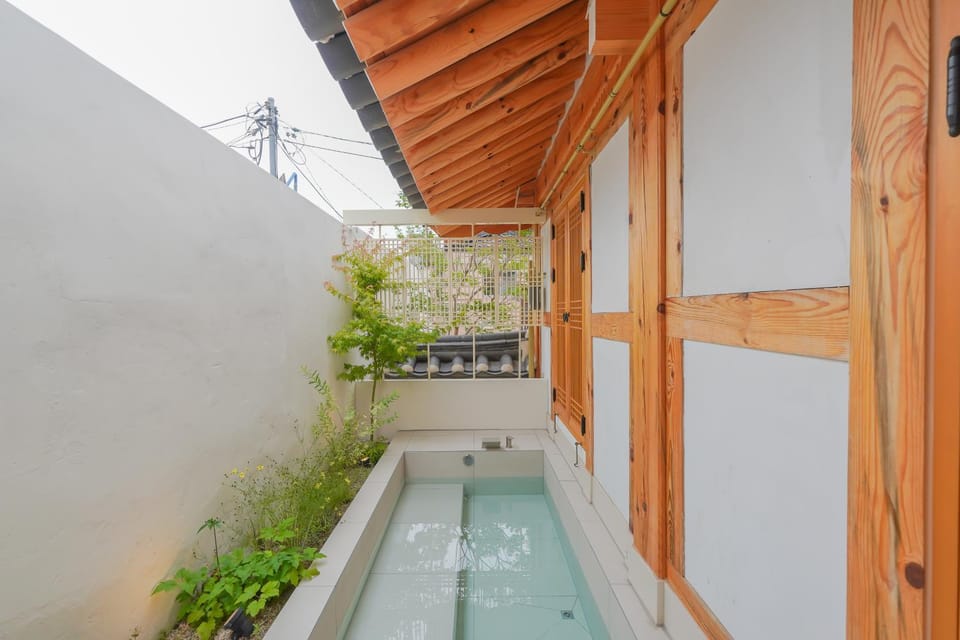 Hanok stay Jungwooga House in South Korea