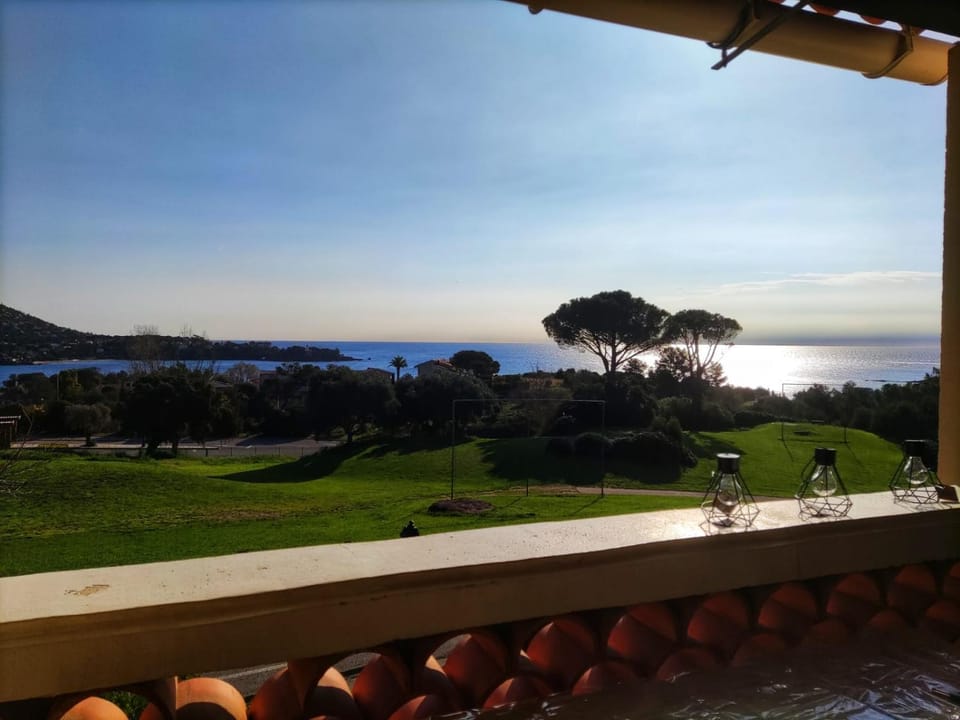 View (from property/room), Balcony/Terrace, Sea view, Sunrise