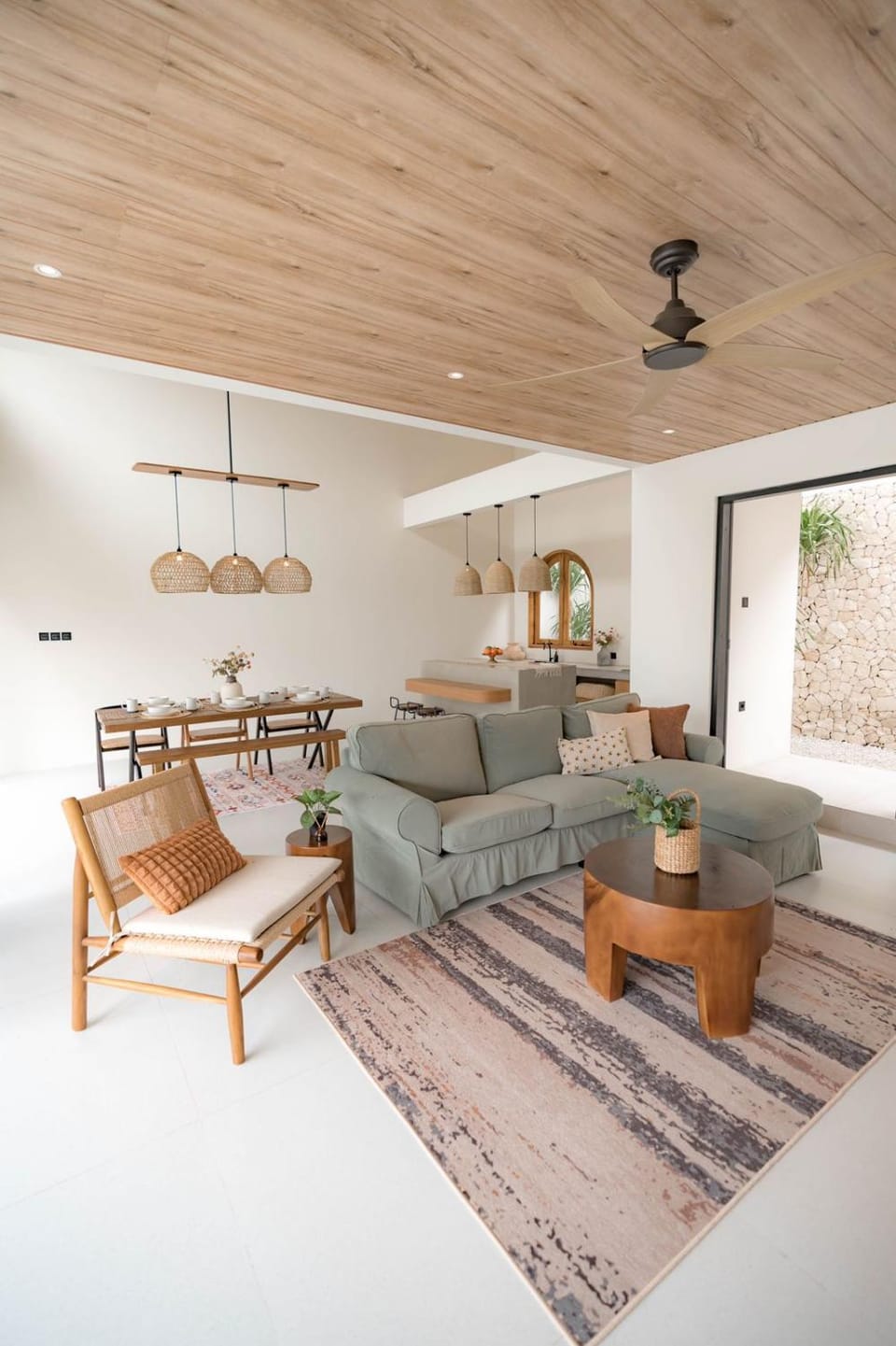 Living room, Seating area, Dining area