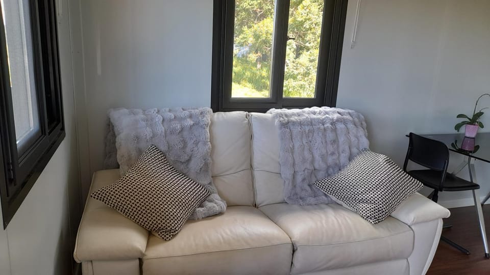 Narnoomia Farm Cottage House in Noosa Shire