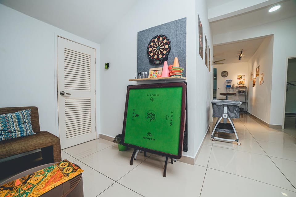 Game Room, Evening entertainment