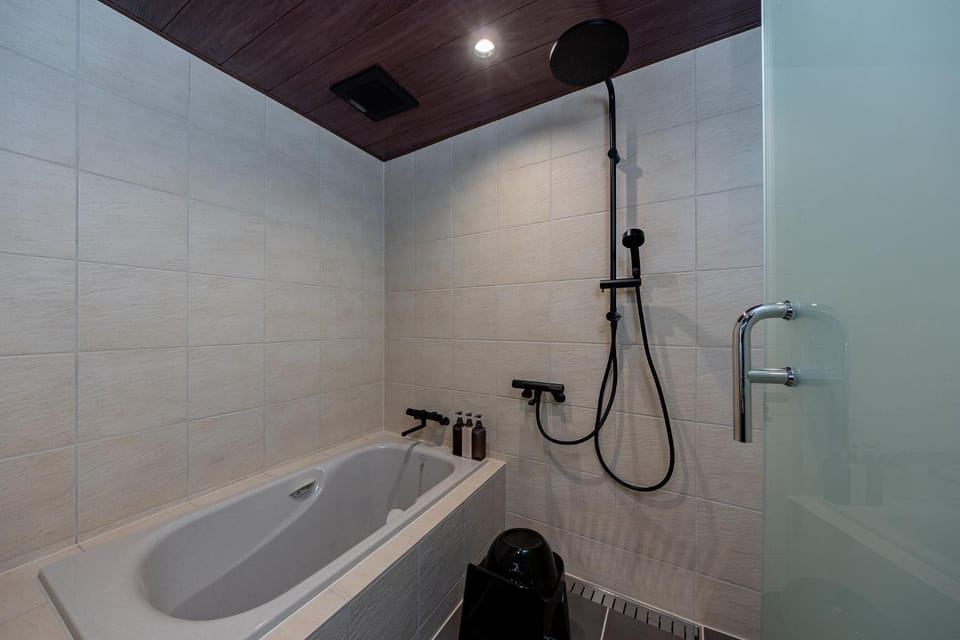 Bathroom, Bath