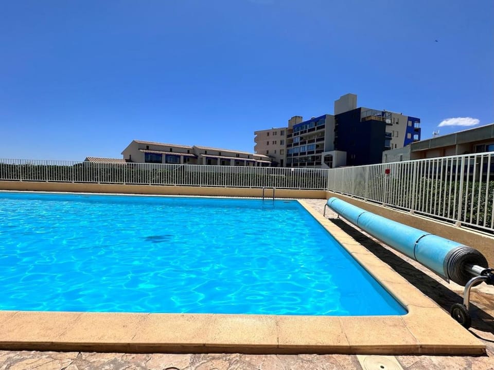 saint ange Barcarès for 4, sea view pool WIFI Apartment in Le Barcarès