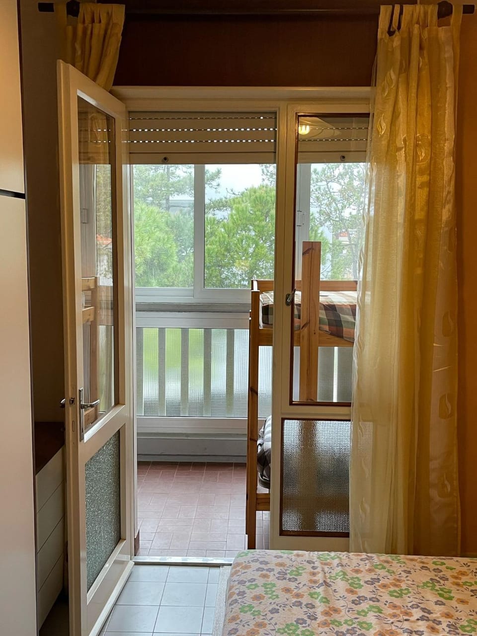 Bed, Balcony/Terrace, Photo of the whole room, Bedroom, bunk bed