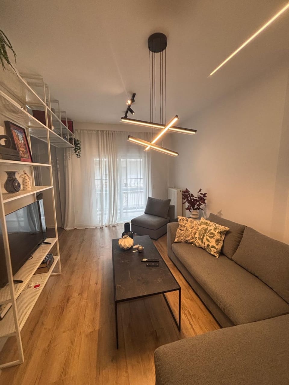 TV and multimedia, Living room, Seating area
