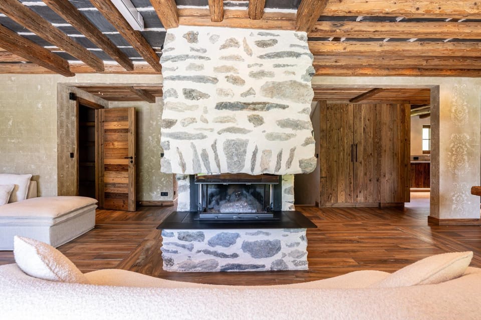 Property building, Living room