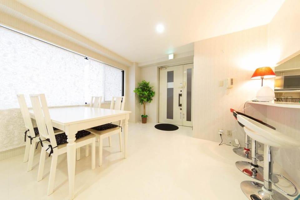 Ragsus3F ラグザス3F Apartment in Osaka