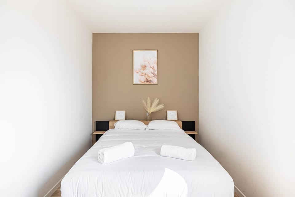 GuestReady - A Touch of Elegance in Romainville Bed and Breakfast in Paris