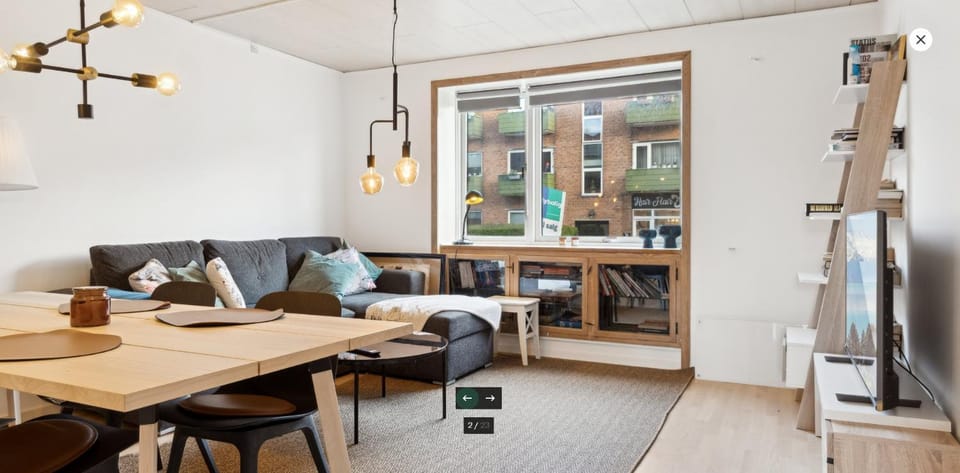 Living room, Dining area