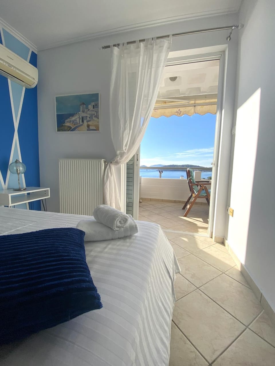 Bed, Natural landscape, View (from property/room), Photo of the whole room, Bedroom