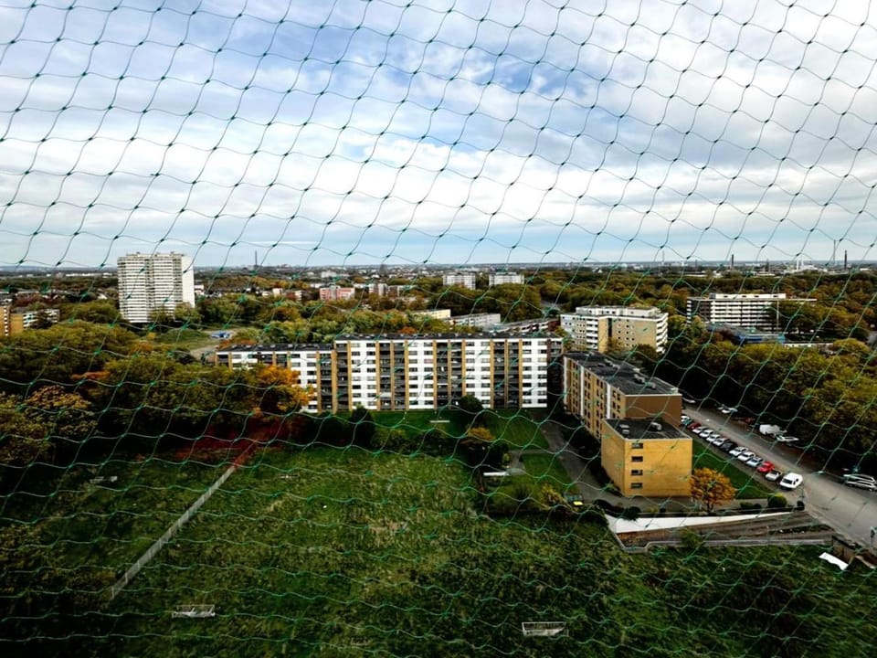 Day, Neighbourhood, City view, Street view, Location