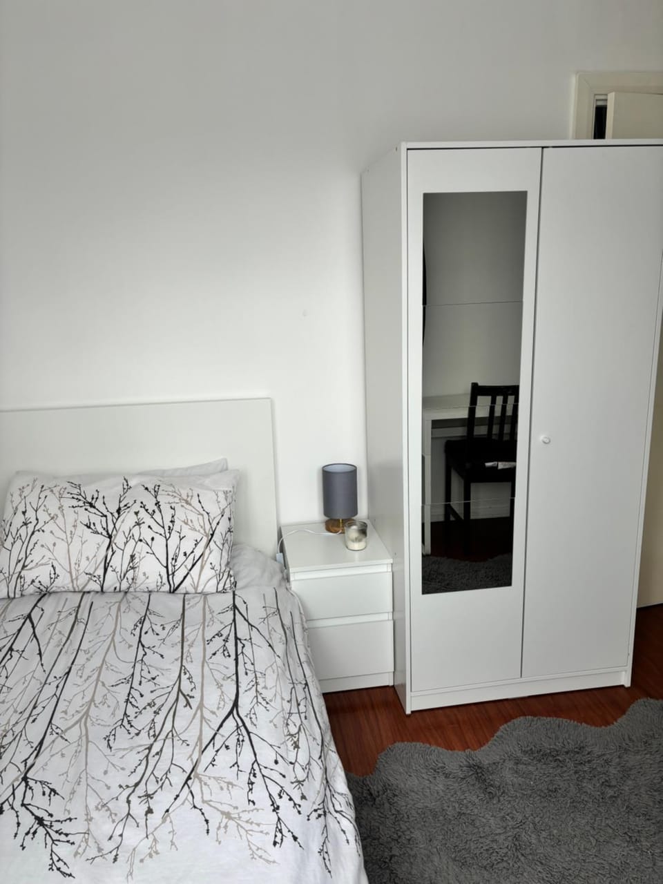 single room in Heather Lane UB7 Apartment in Uxbridge