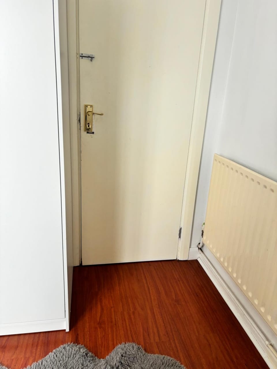 single room in Heather Lane UB7 Apartment in Uxbridge