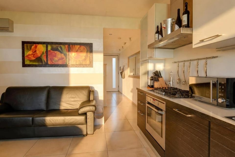 La Perla del Garda - Exclusive Lake & Pool Waterfront Residence Apartment in Lake Garda
