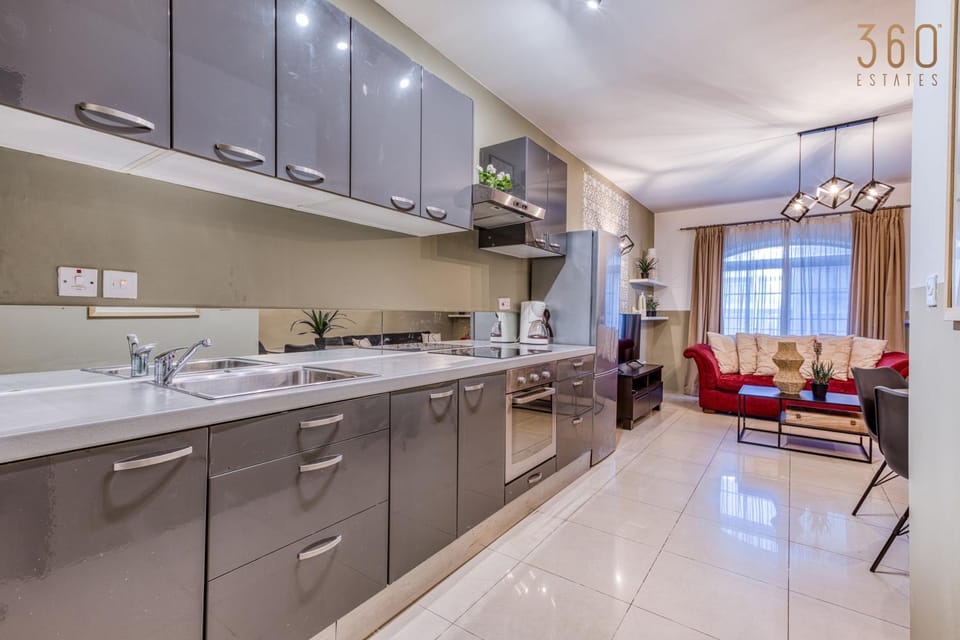 Kitchen or kitchenette, Living room, Seating area, Dining area, dishwasher, minibar, oven, pet friendly, stove