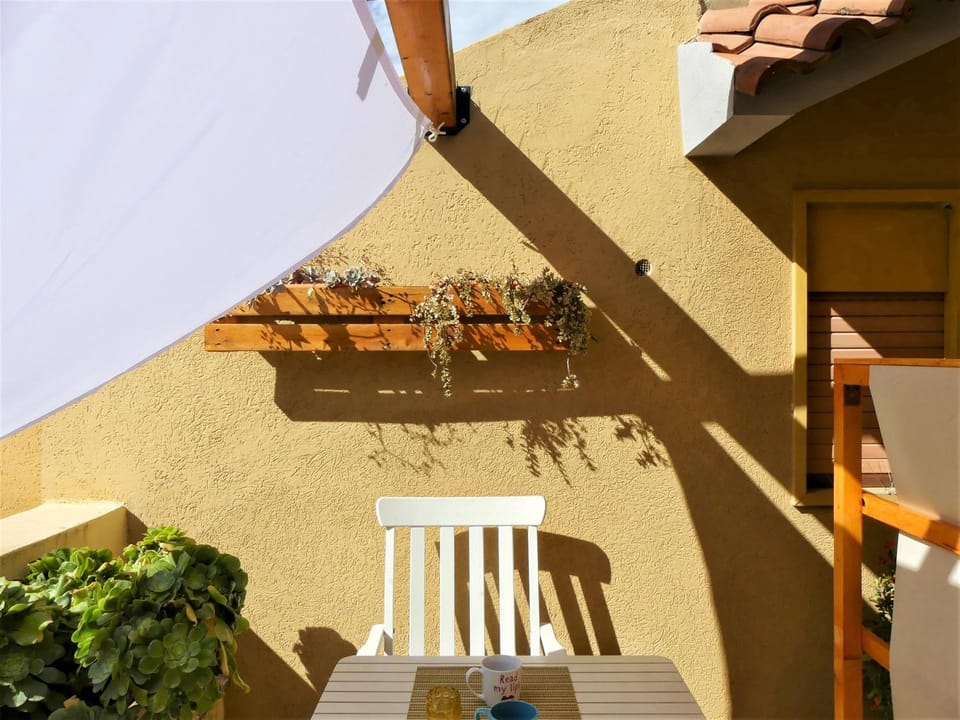 Patio, Garden, Balcony/Terrace, Balcony/Terrace, Bedroom, Quiet street view, Inner courtyard view