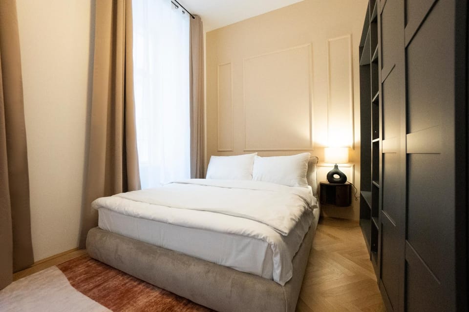 Bed, Bedroom, wardrobe