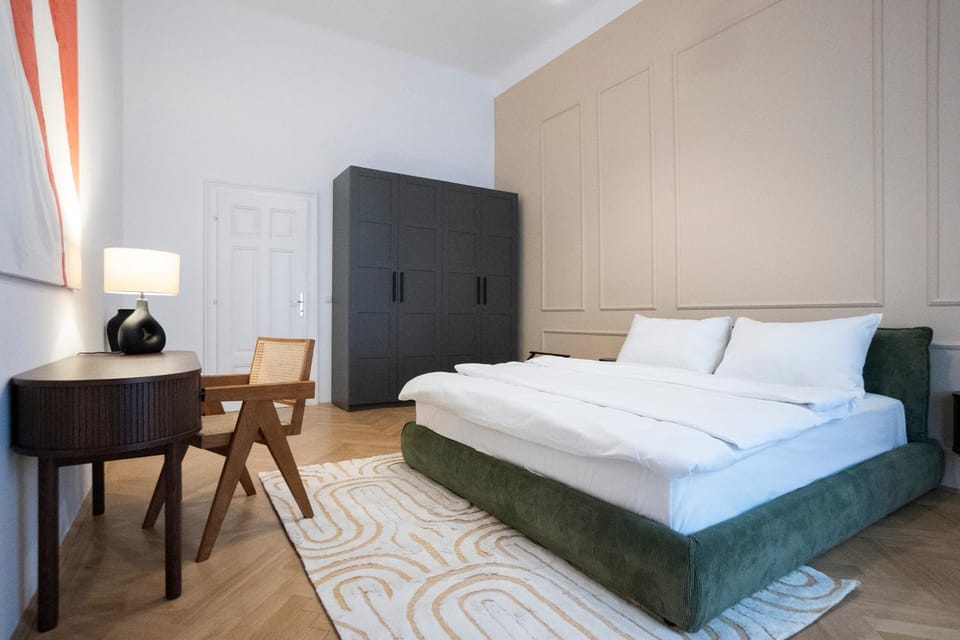 Bed, Bedroom, wardrobe
