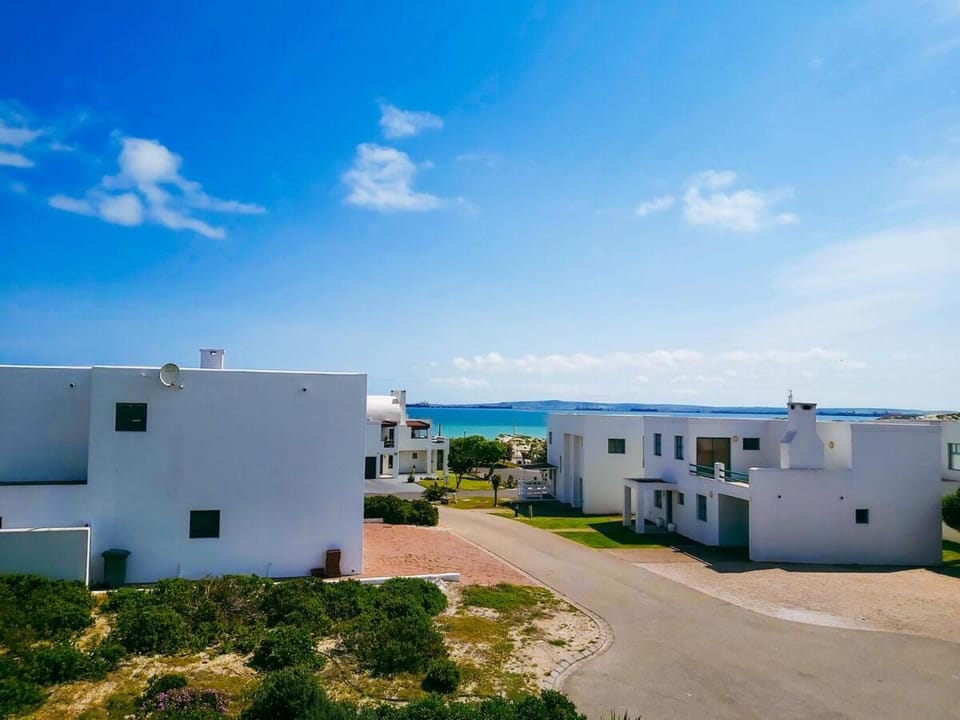 O' Kapetanios Langebaan House in Western Cape