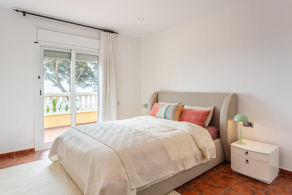 Property building, Living room, Bedroom