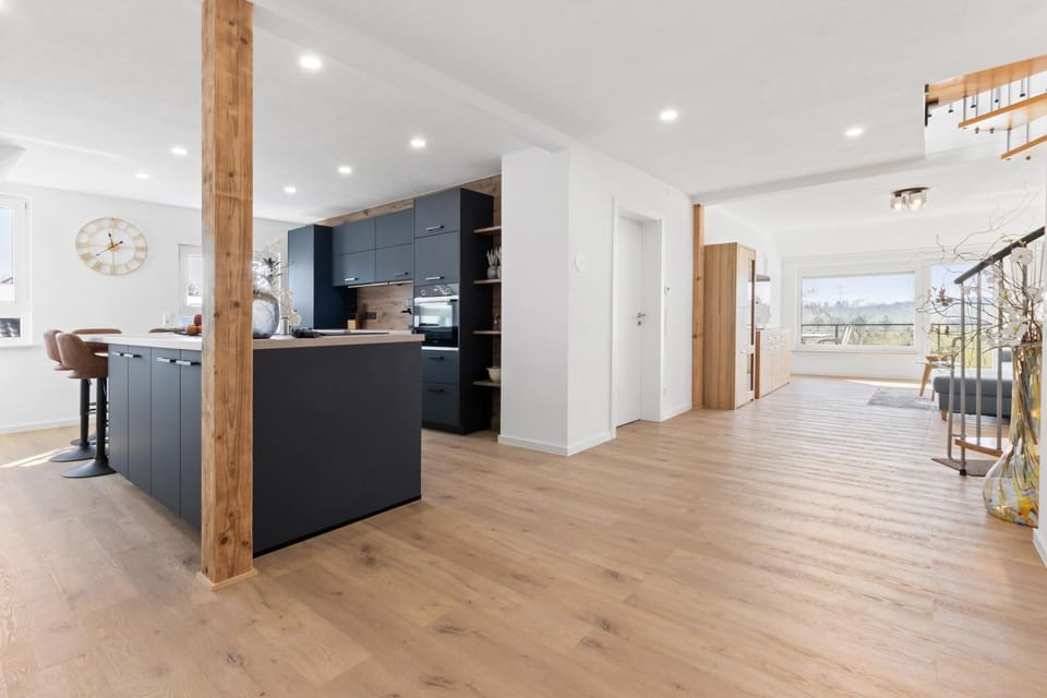 Property building, Kitchen or kitchenette, Living room