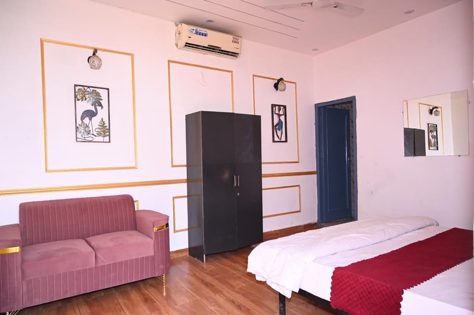 PLAY ROYAL GRAND RESORT perfect party space Hotel in Noida