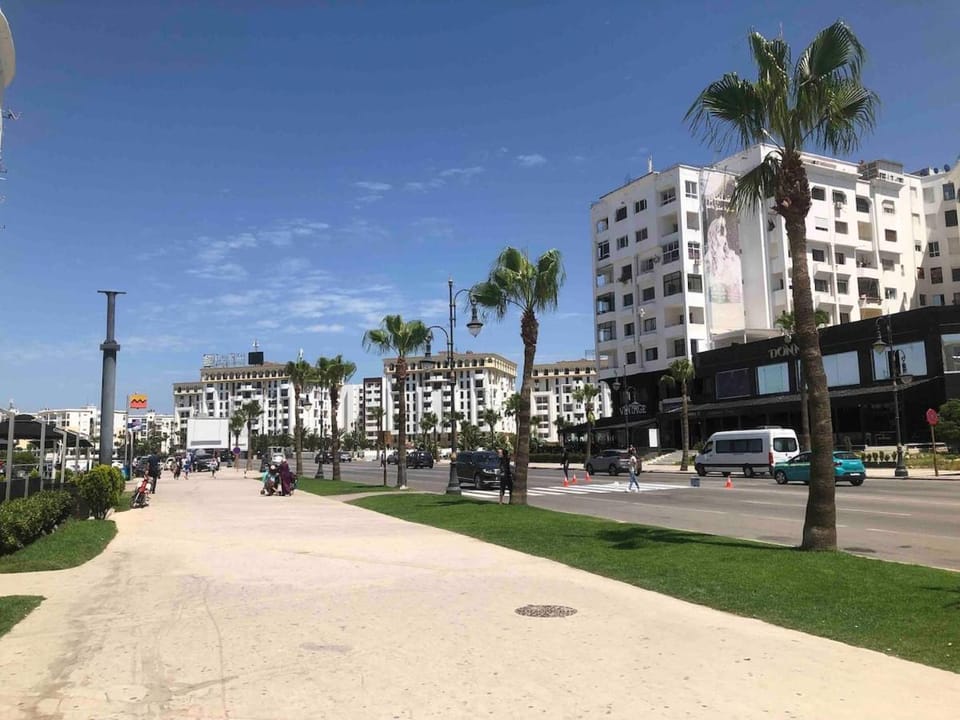 Cozy apartment with sea view and free parking Apartment in Tangier