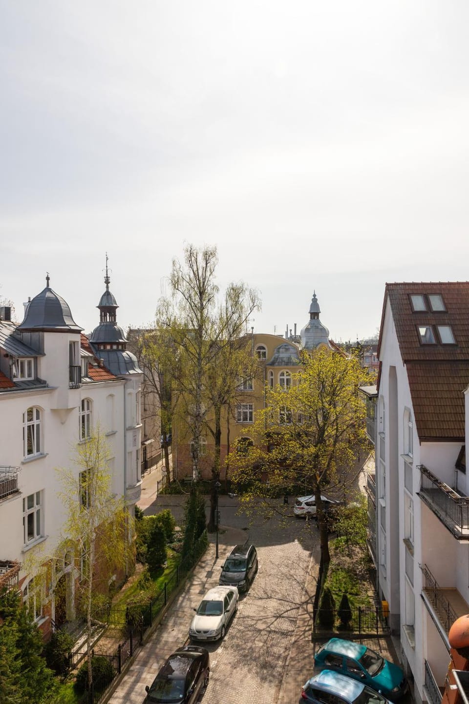 Facade/entrance, View (from property/room)