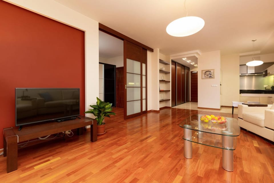 Kitchen or kitchenette, Living room, Seating area