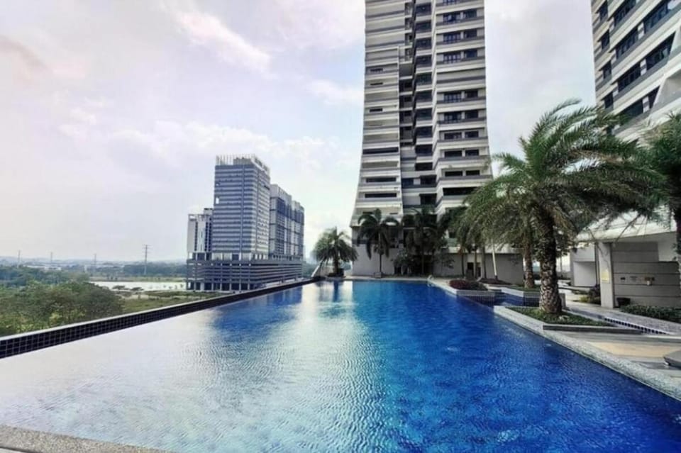 MM Couple 1Bed Stylish Comfort Netflit BySTAY Apartment in Johor