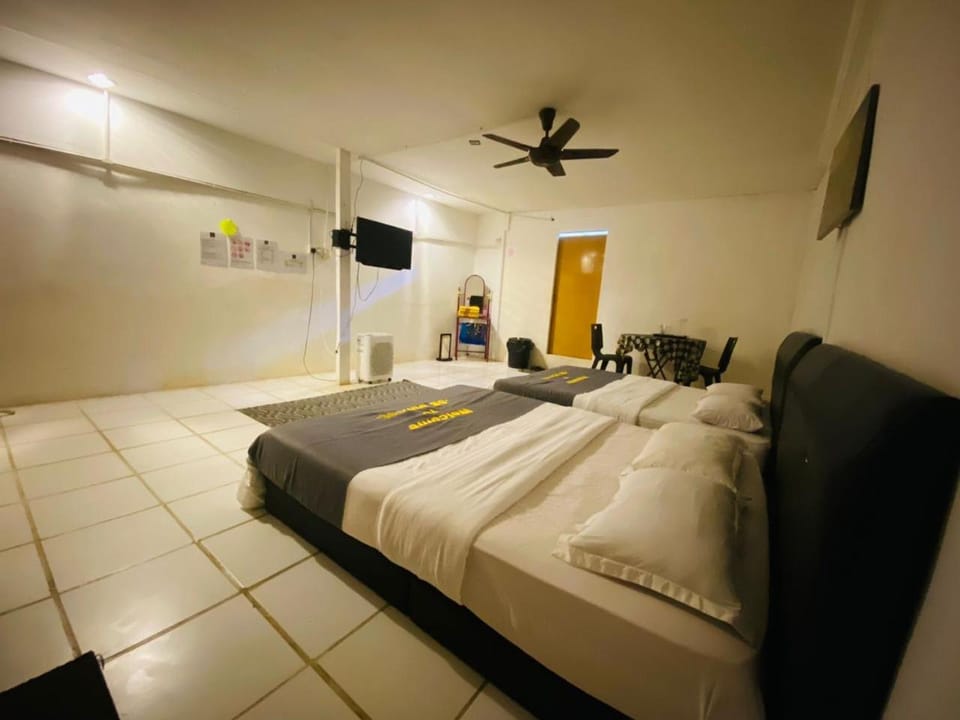 SB SUNSET KUCHING PASIR PANDAK BEACh Bed and Breakfast in Kuching