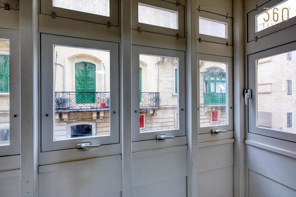 Patio, View (from property/room), Balcony/Terrace