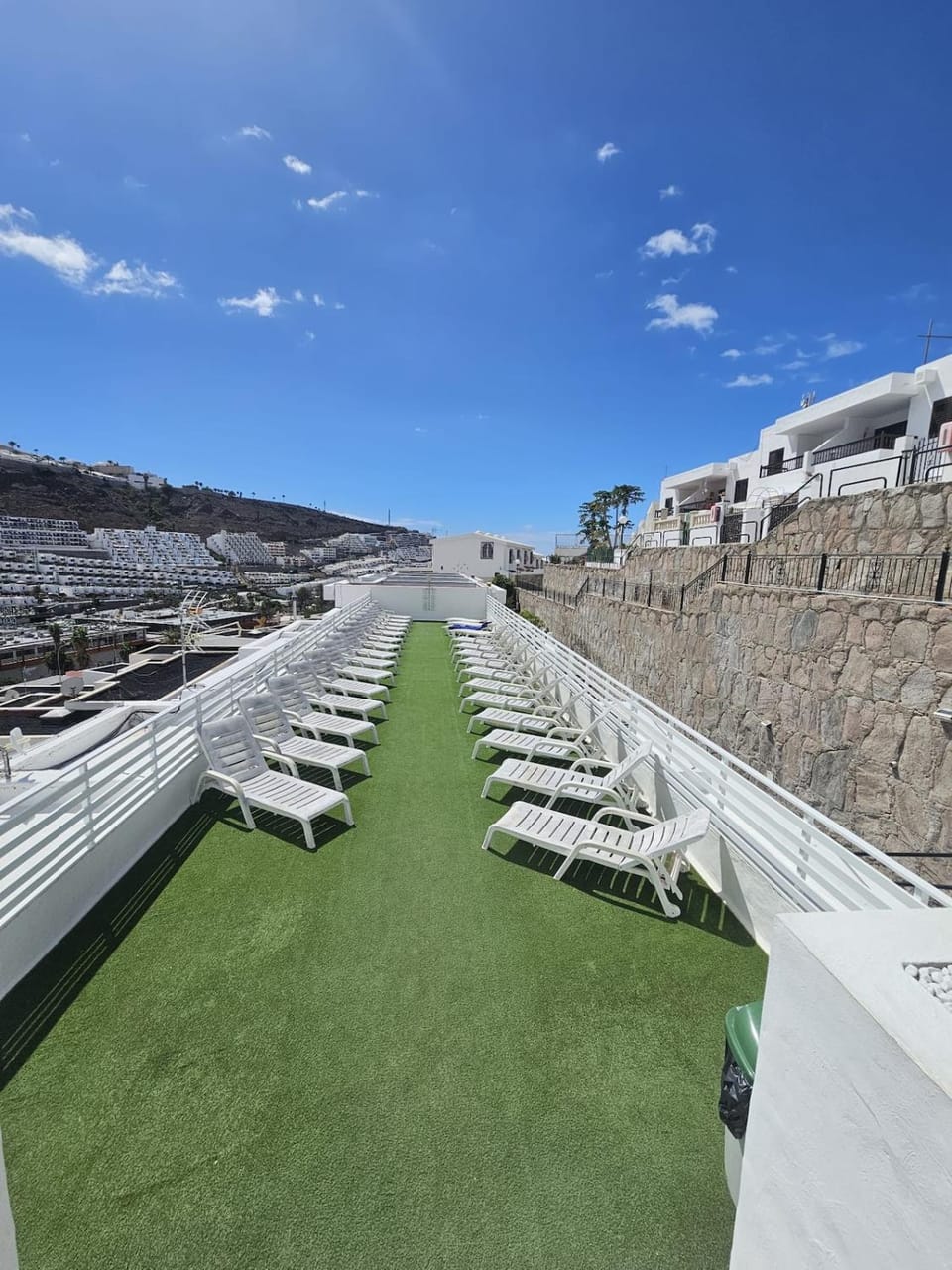 Day, Balcony/Terrace, sunbed