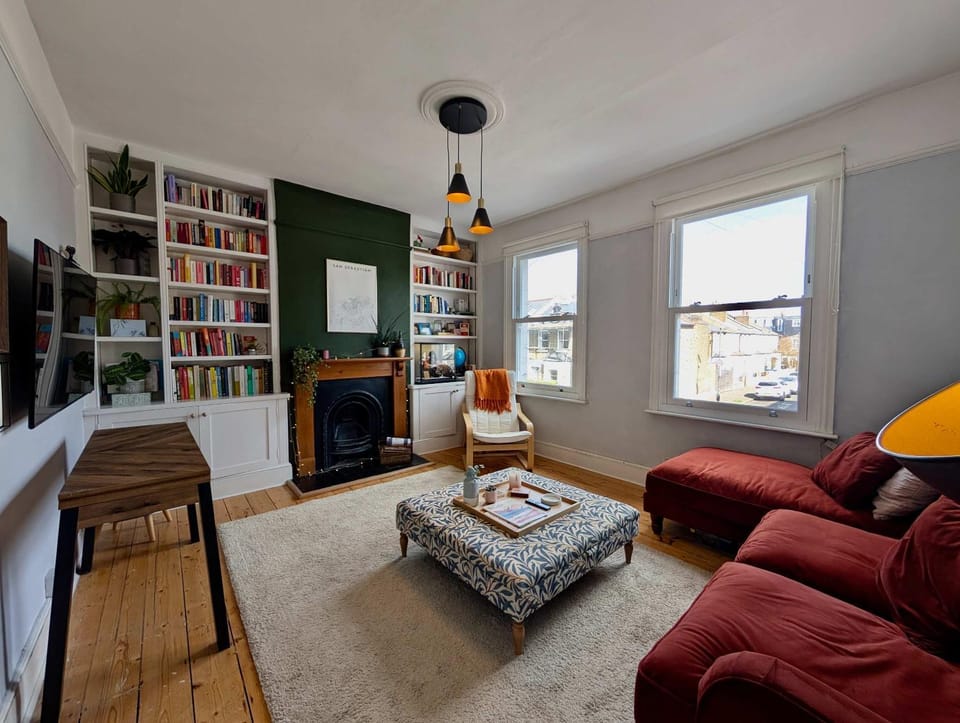 Library, TV and multimedia, Living room, Seating area