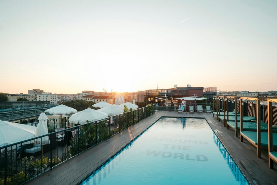 Swimming pool, Swimming pool